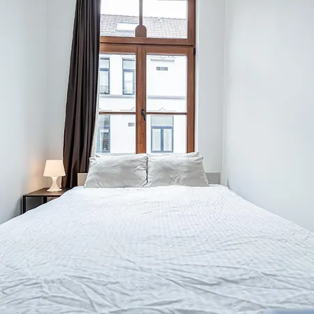 Apartment Elegant 3br & 1lr Waterfront Retreat In Ghent