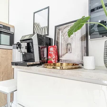 Elegant 3br & 1lr Waterfront Retreat In Apartment Ghent