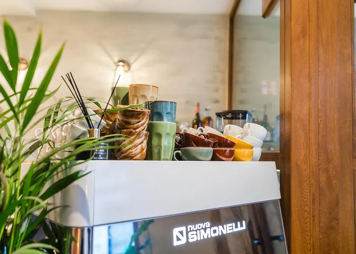 Elegant 3br & 1lr Waterfront Retreat In Apartmán