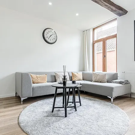 Elegant 3br & 1lr Waterfront Retreat In * Gent