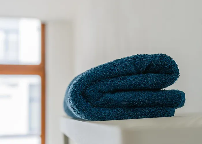 Elegant 3br & 1lr Waterfront Retreat In Appartement *